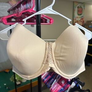 Vanity Fair Smooth Nude T-Shirt Bra with Lace Accent
